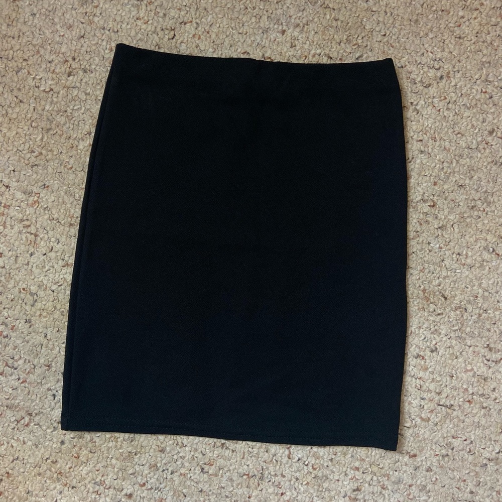 Black tight fitting skirt